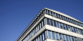 Building 3 from a frog’s perspective at TU Dortmund.